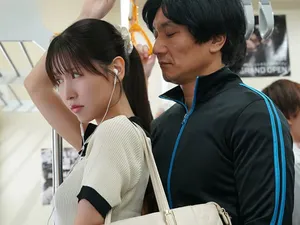 Một ngày đi làm mệt mỏi của cô em học sinh năm nhất